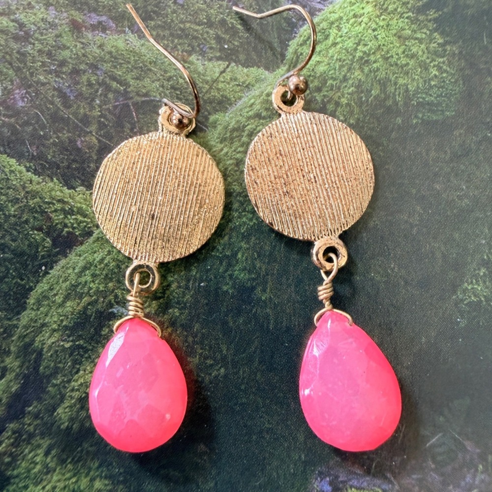 Chico's Drop Earrings Y2K Vintage Pink Gold Tone Teardrop Dangle 2.4" NOS Y2K‎